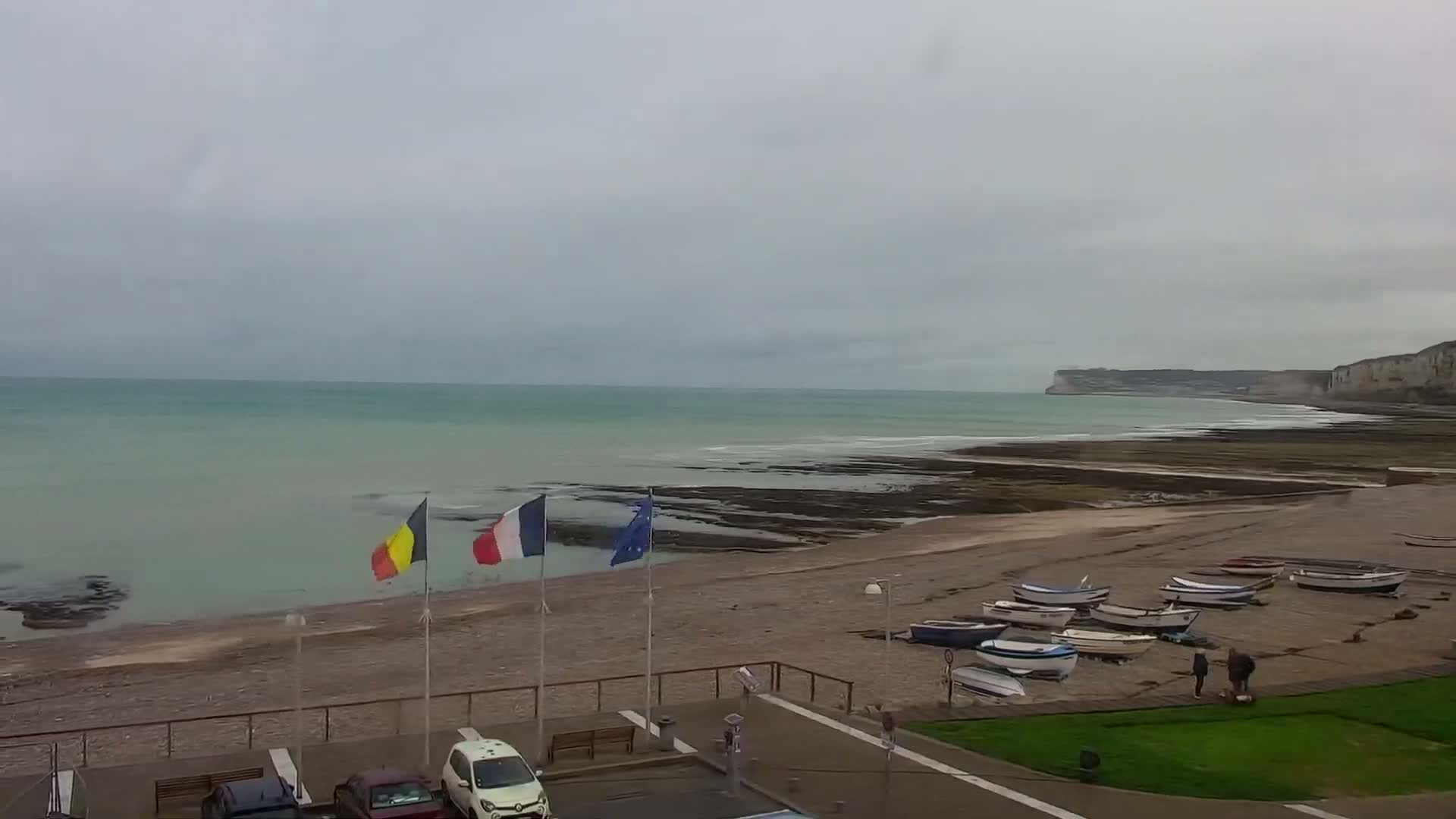 Yport Village & Plage Yport Beach Live Cam - Yport, Le Havre, Seine-Maritime, Normandie, France