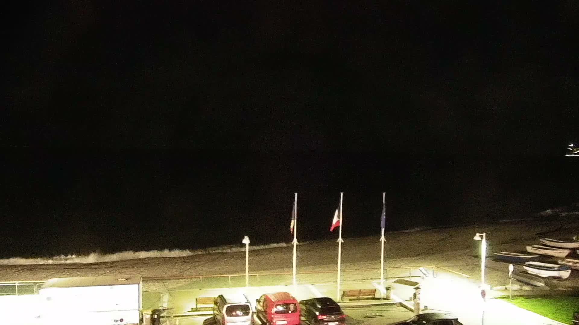 Yport Village & Plage Yport Beach Live Cam - Yport, Le Havre, Seine-Maritime, Normandie, France
