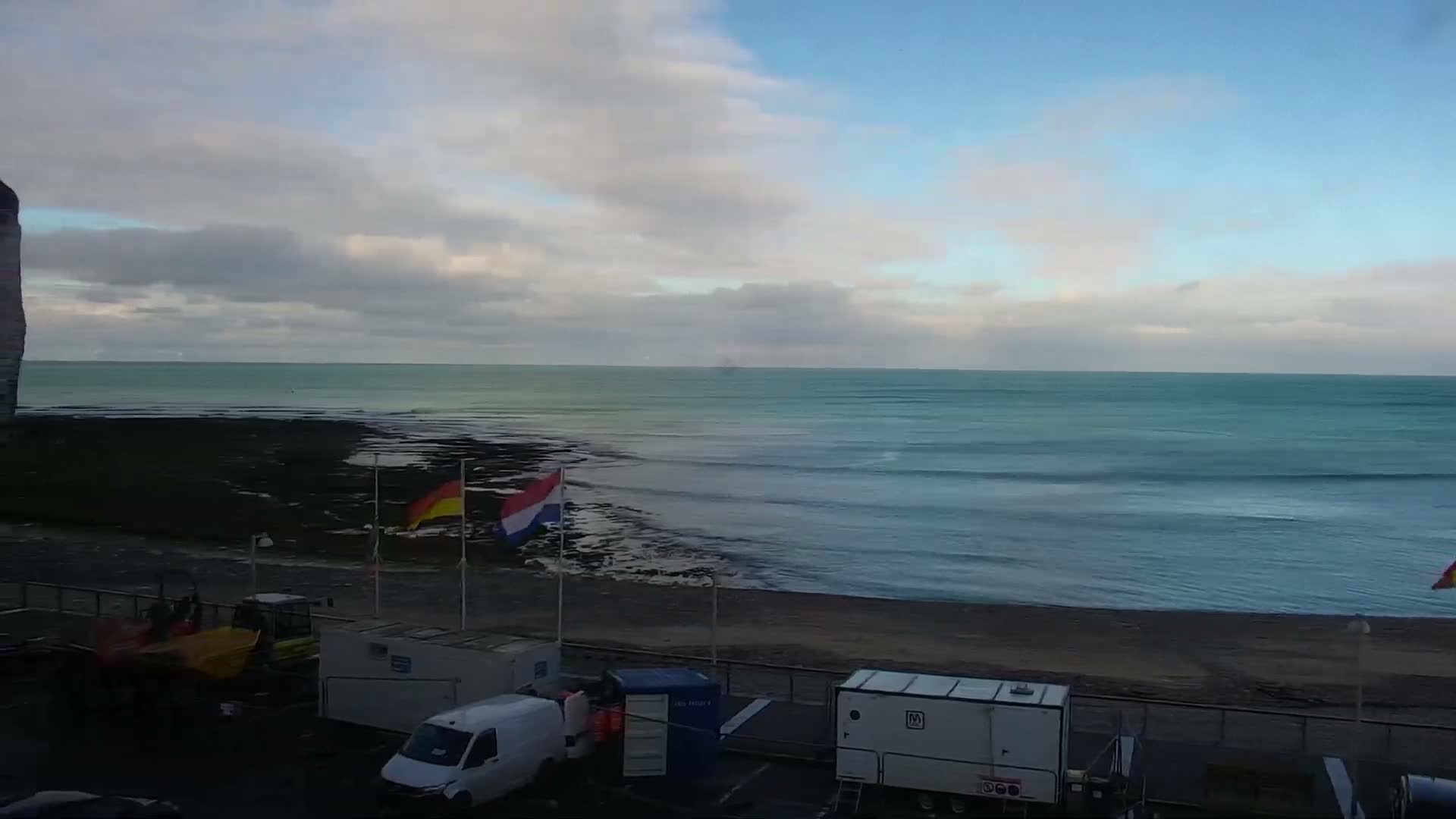 Yport Village & Plage Yport Beach Live Cam - Yport, Le Havre, Seine-Maritime, Normandie, France