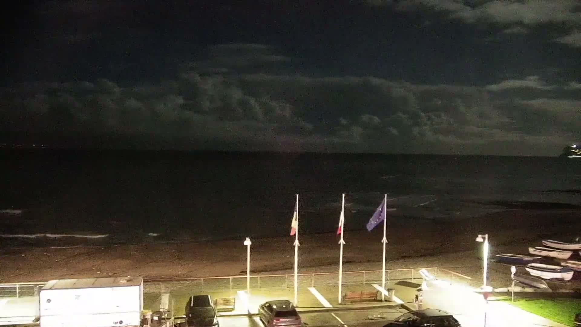 Yport Village & Plage Yport Beach Live Cam - Yport, Le Havre, Seine-Maritime, Normandie, France