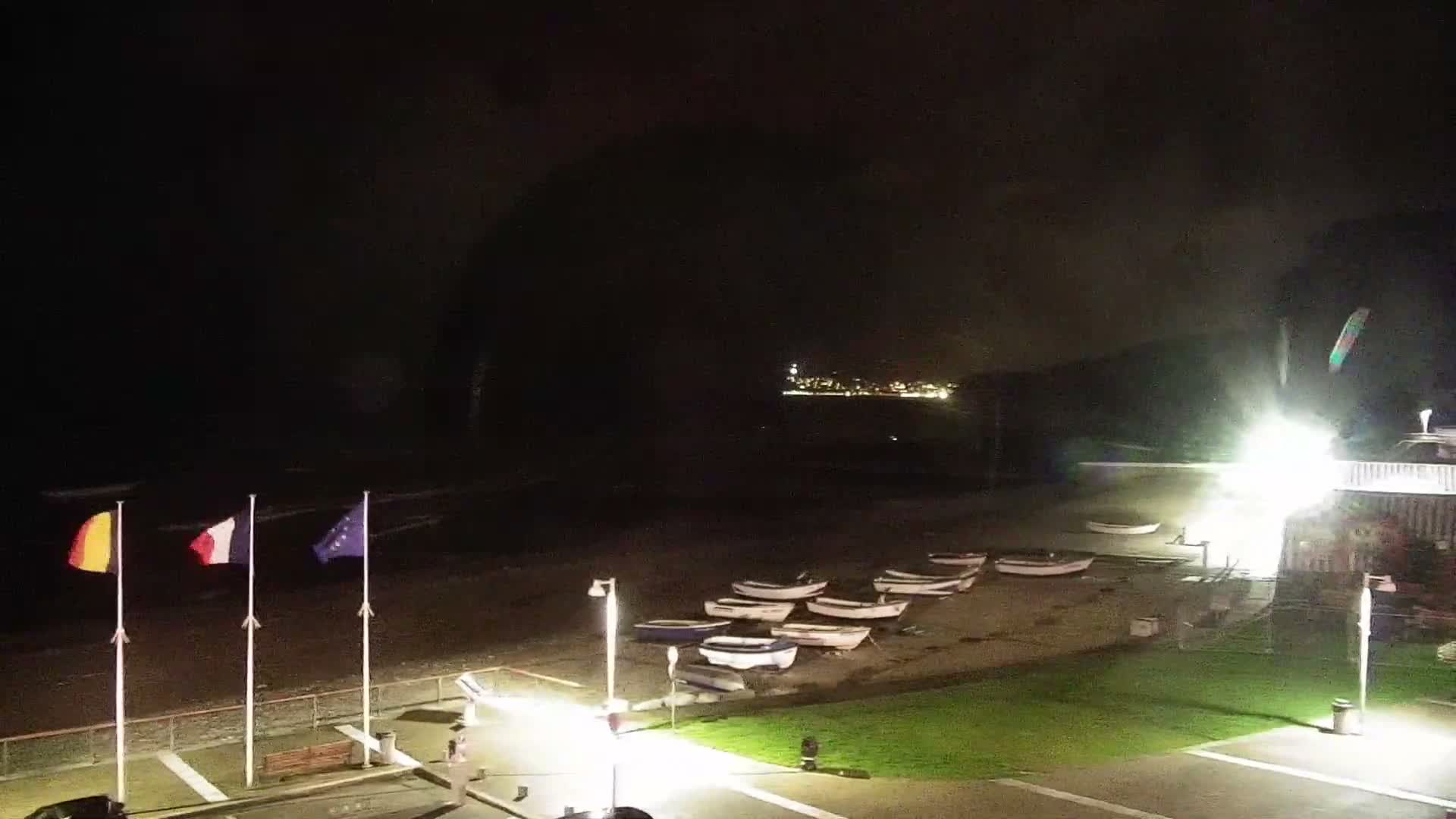 Yport Village & Plage Yport Beach Live Cam - Yport, Le Havre, Seine-Maritime, Normandie, France