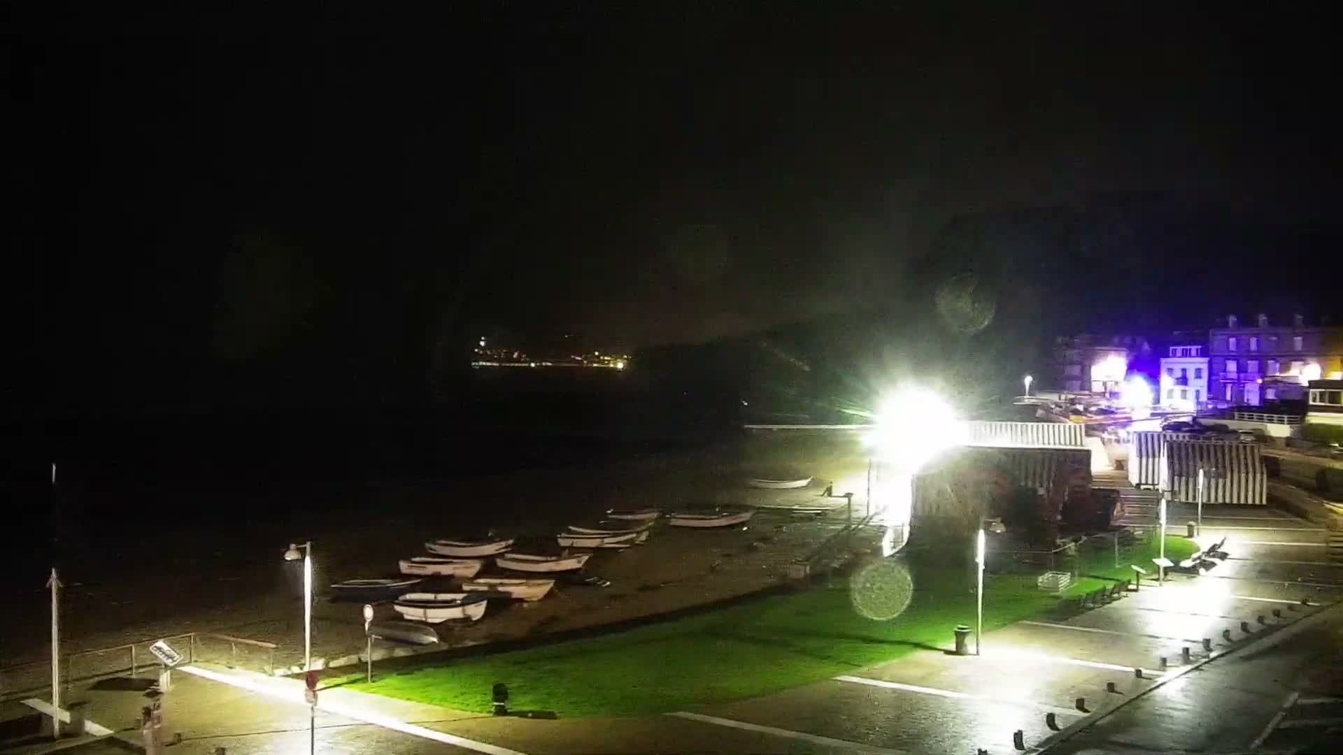 Yport Village & Plage Yport Beach Live Cam - Yport, Le Havre, Seine-Maritime, Normandie, France