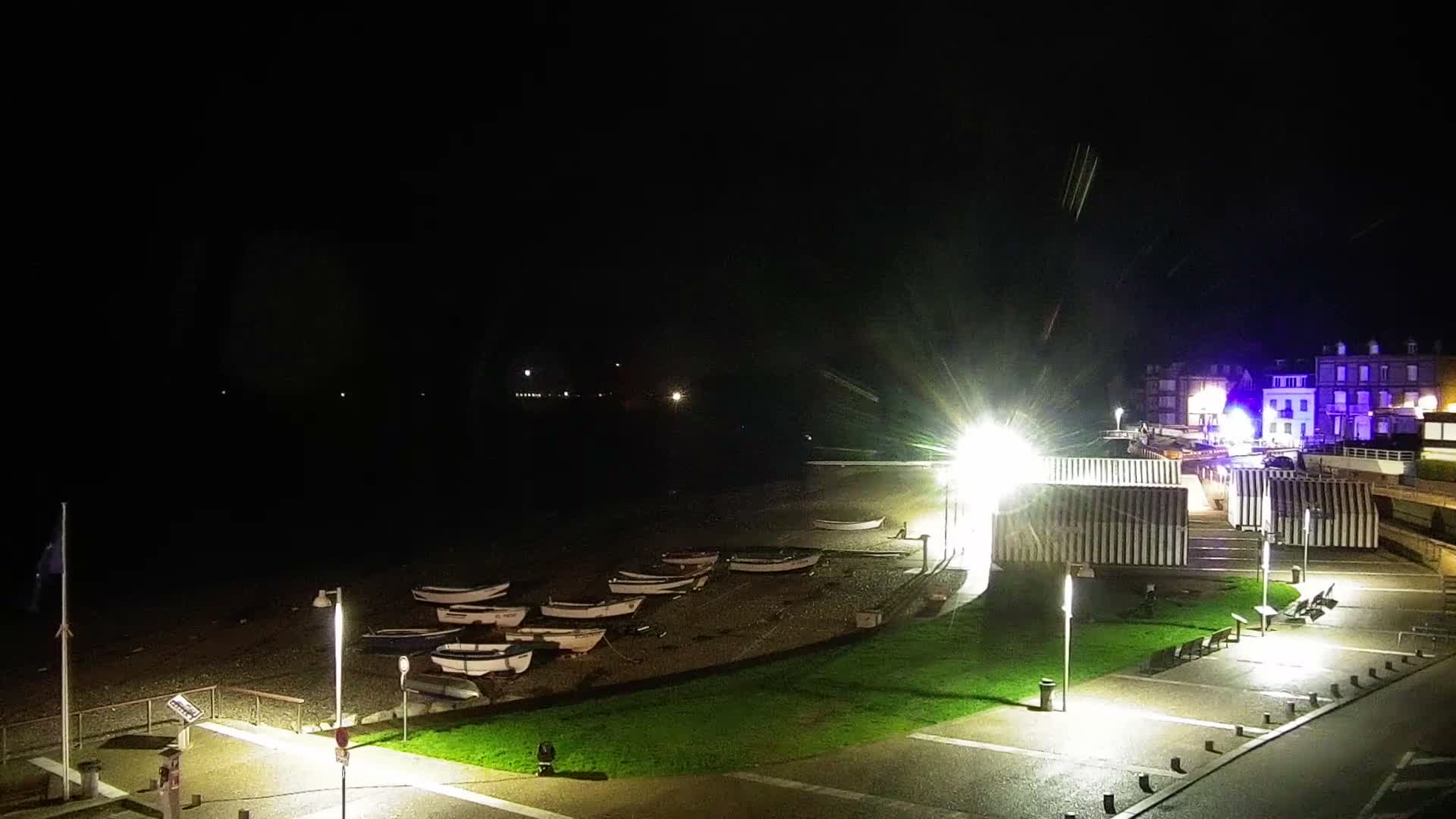 Yport Village & Plage Yport Beach Live Cam - Yport, Le Havre, Seine-Maritime, Normandie, France