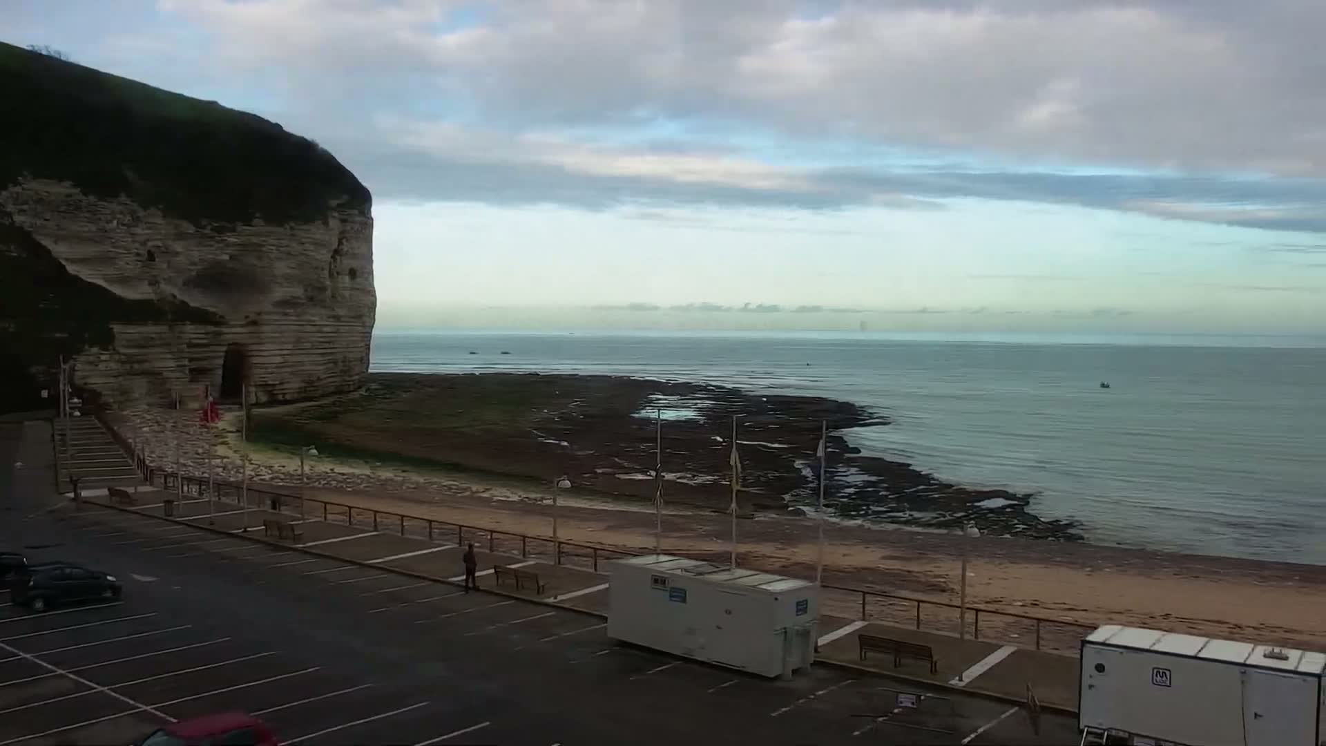 Yport Village & Plage Yport Beach Live Cam - Yport, Le Havre, Seine-Maritime, Normandie, France