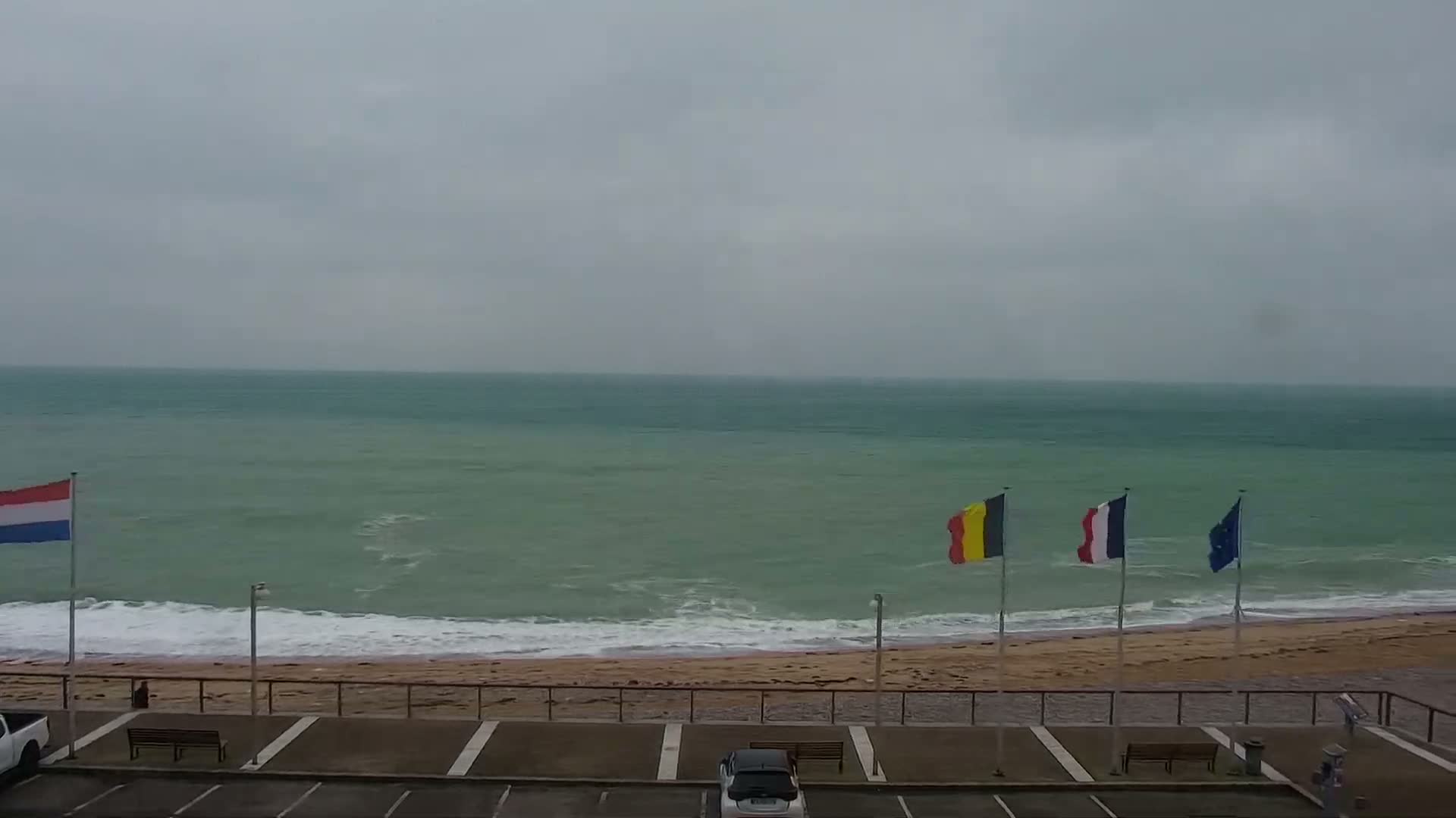 Yport Village & Plage Yport Beach Live Cam - Yport, Le Havre, Seine-Maritime, Normandie, France