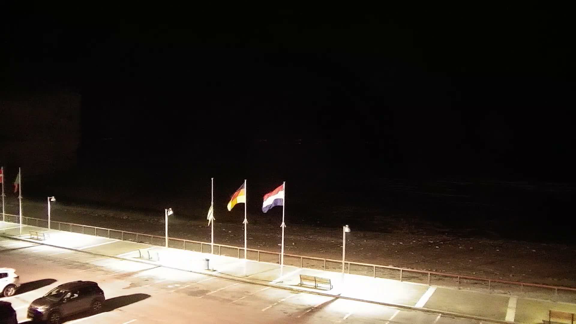 Yport Village & Plage Yport Beach Live Cam - Yport, Le Havre, Seine-Maritime, Normandie, France