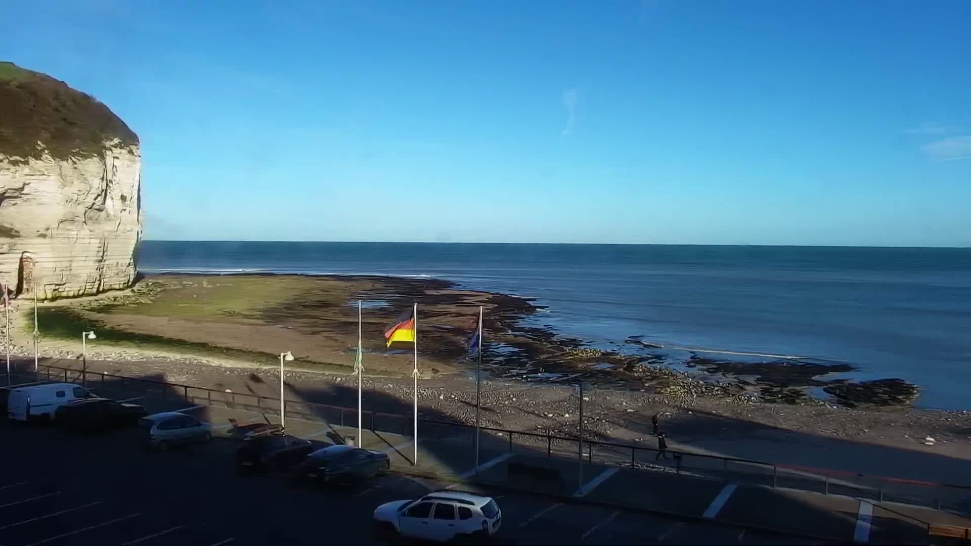 Yport Village & Plage Yport Beach Live Cam - Yport, Le Havre, Seine-Maritime, Normandie, France