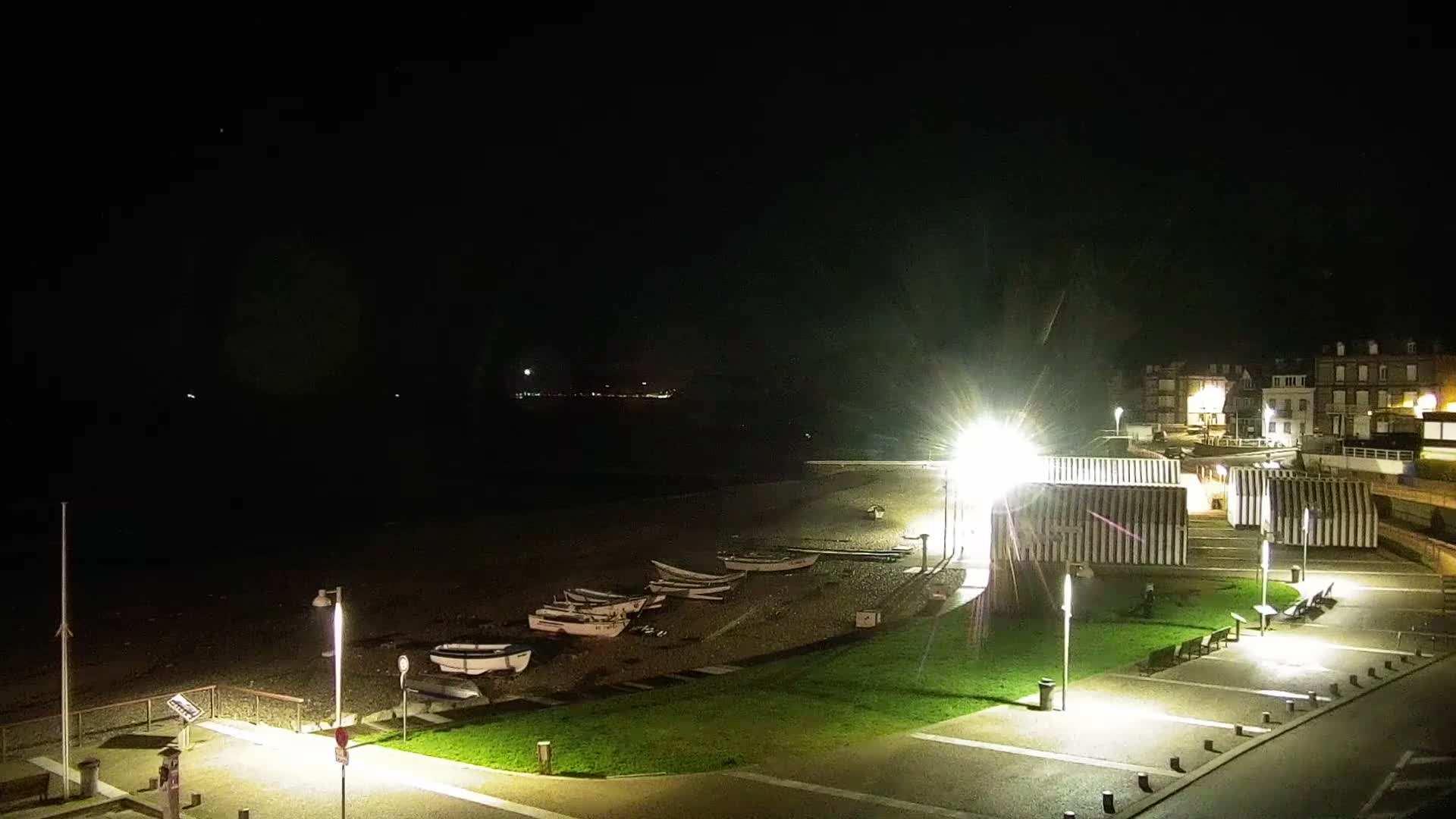 Yport Village & Plage Yport Beach Live Cam - Yport, Le Havre, Seine-Maritime, Normandie, France