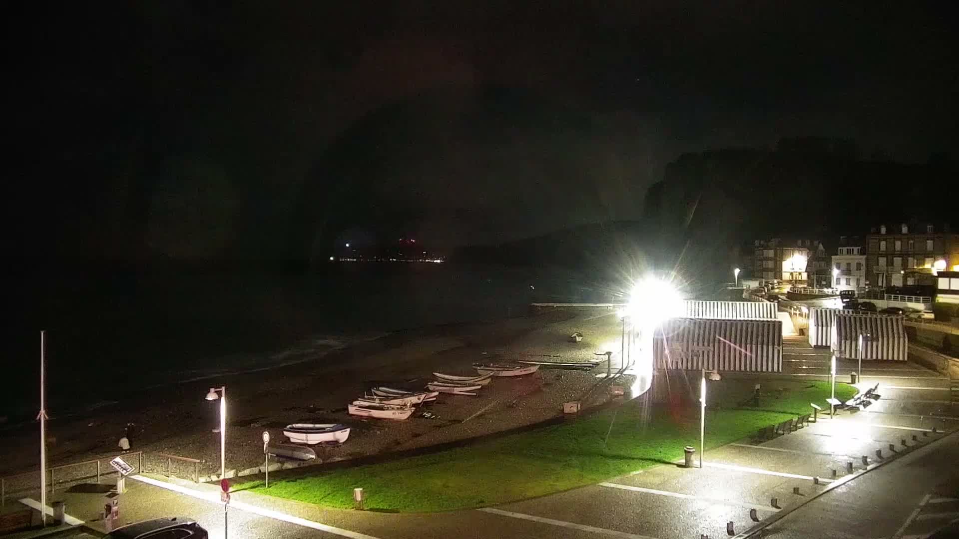 Yport Village & Plage Yport Beach Live Cam - Yport, Le Havre, Seine-Maritime, Normandie, France