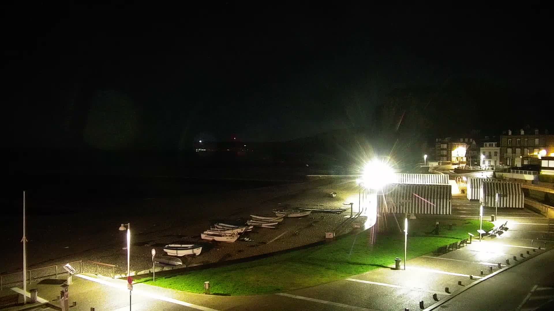 Yport Village & Plage Yport Beach Live Cam - Yport, Le Havre, Seine-Maritime, Normandie, France