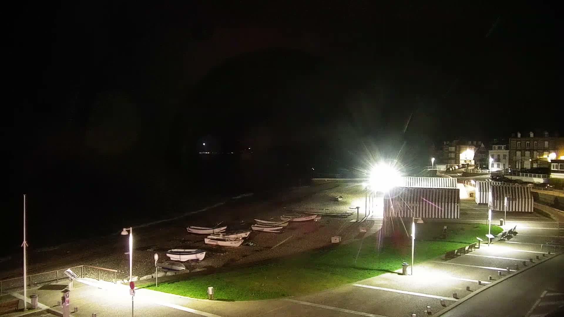 Yport Village & Plage Yport Beach Live Cam - Yport, Le Havre, Seine-Maritime, Normandie, France