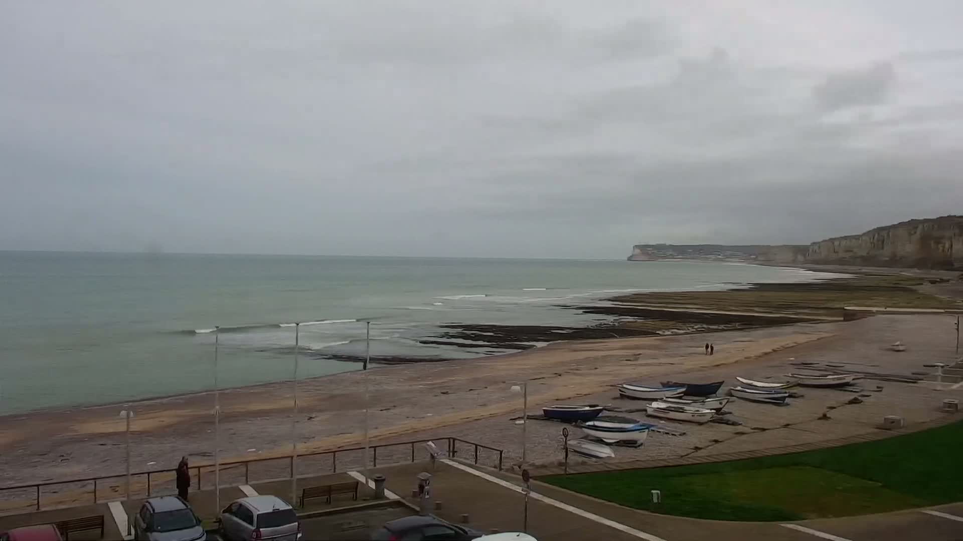 Yport Village & Plage Yport Beach Live Cam - Yport, Le Havre, Seine-Maritime, Normandie, France