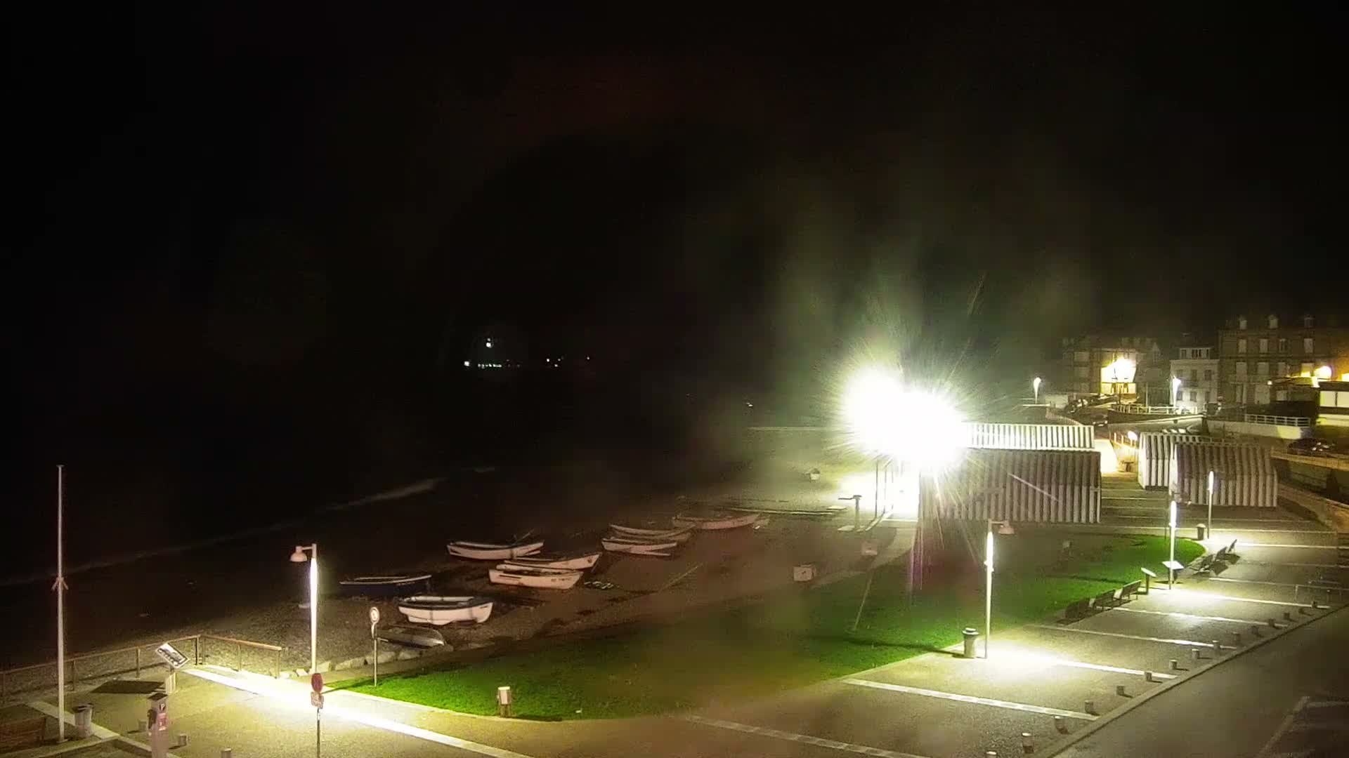 Yport Village & Plage Yport Beach Live Cam - Yport, Le Havre, Seine-Maritime, Normandie, France
