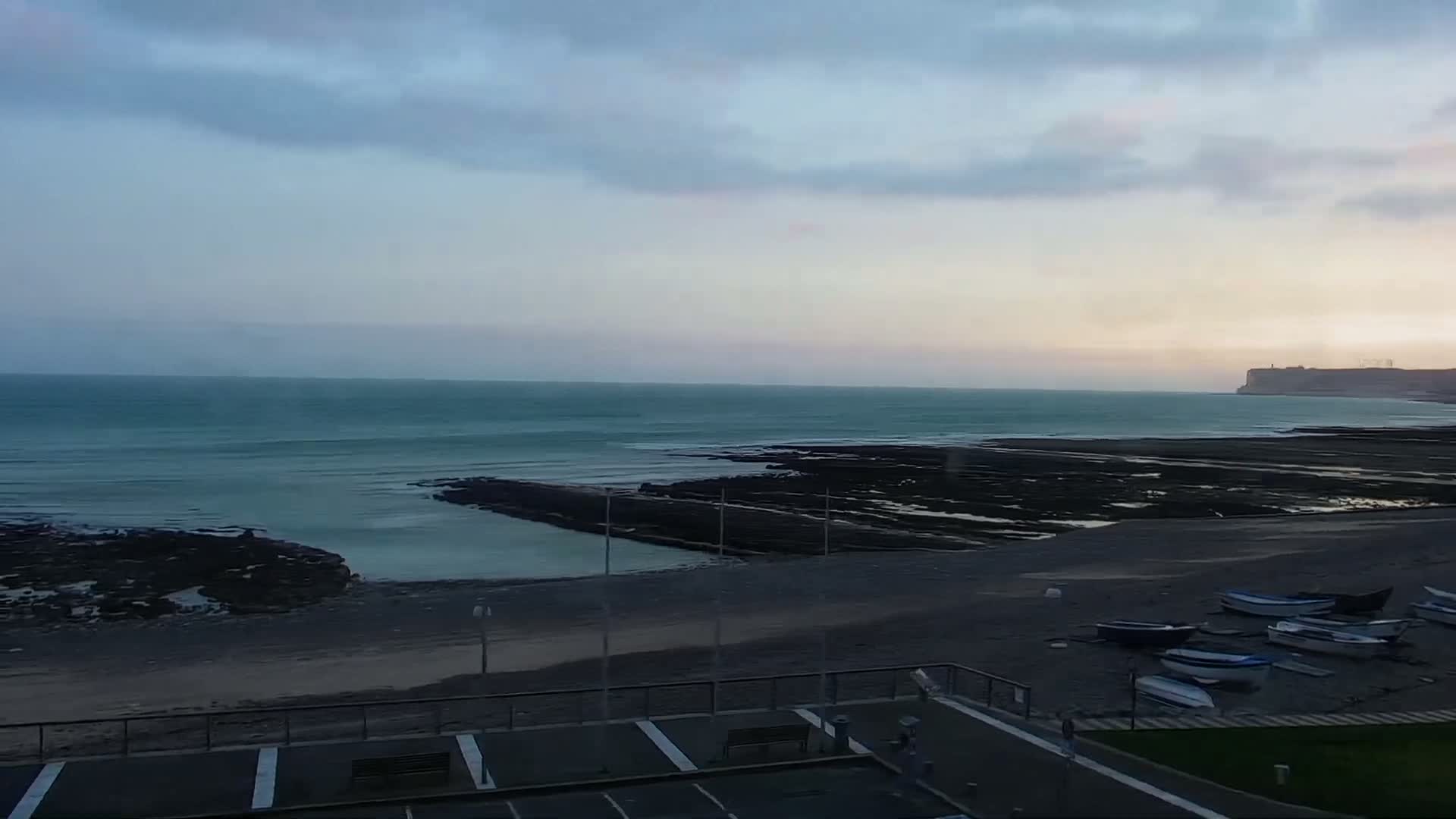 Yport Village & Plage Yport Beach Live Cam - Yport, Le Havre, Seine-Maritime, Normandie, France
