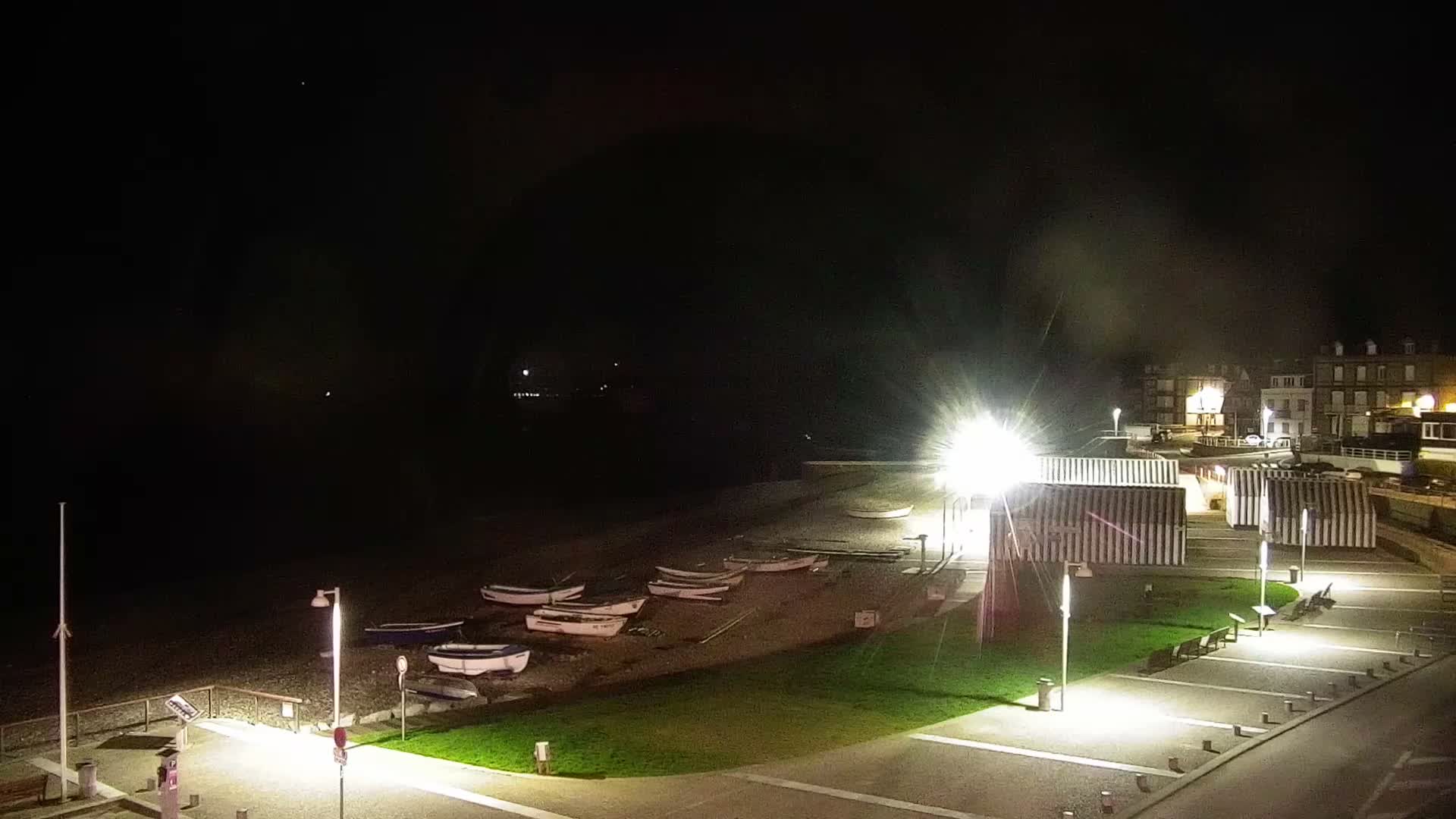Yport Village & Plage Yport Beach Live Cam - Yport, Le Havre, Seine-Maritime, Normandie, France