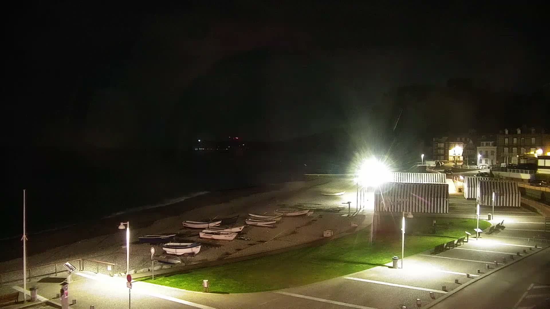 Yport Village & Plage Yport Beach Live Cam - Yport, Le Havre, Seine-Maritime, Normandie, France