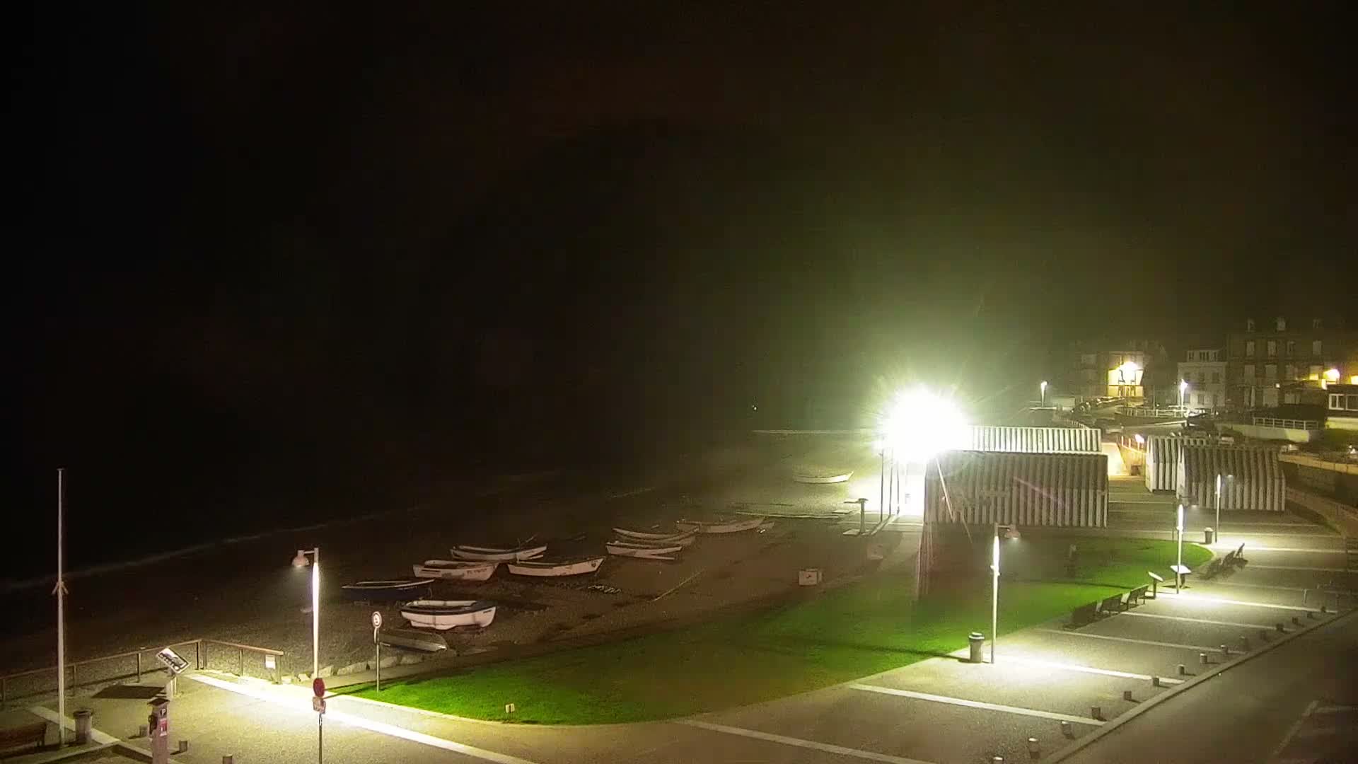 Yport Village & Plage Yport Beach Live Cam - Yport, Le Havre, Seine-Maritime, Normandie, France