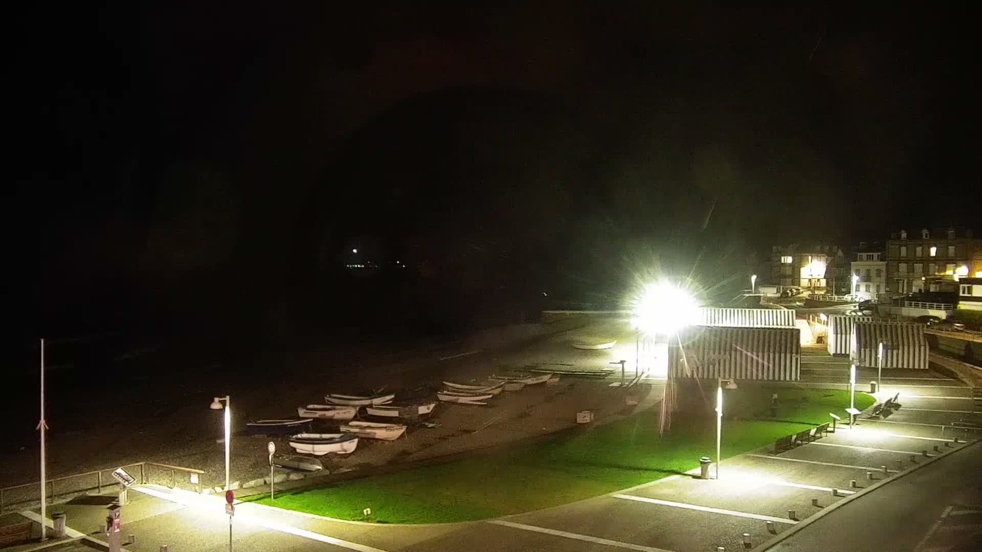 Yport Village & Plage Yport Beach Live Cam - Yport, Le Havre, Seine-Maritime, Normandie, France