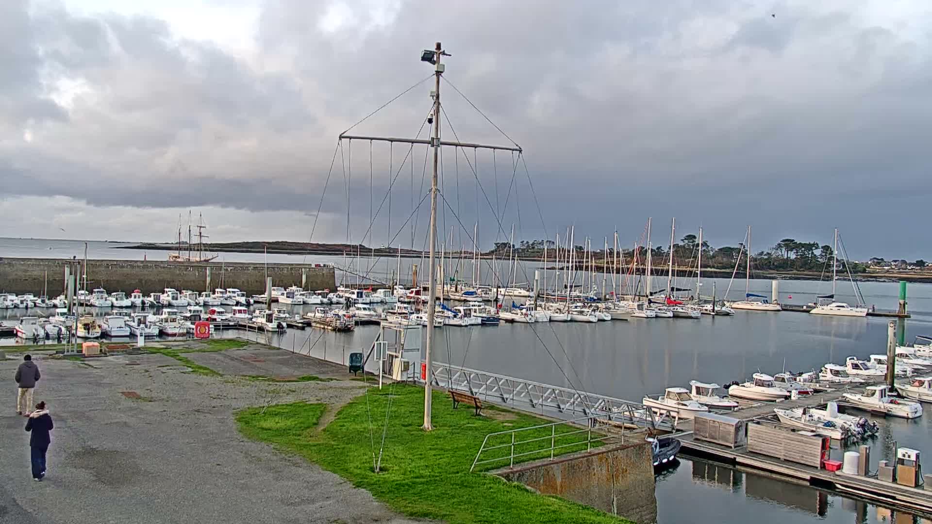 Landeda, Port de l'Aber Wrac'h Marine Live Cam - L'Aber Wrac'h, Landéda, Brest, Finistere, Bretagne, France