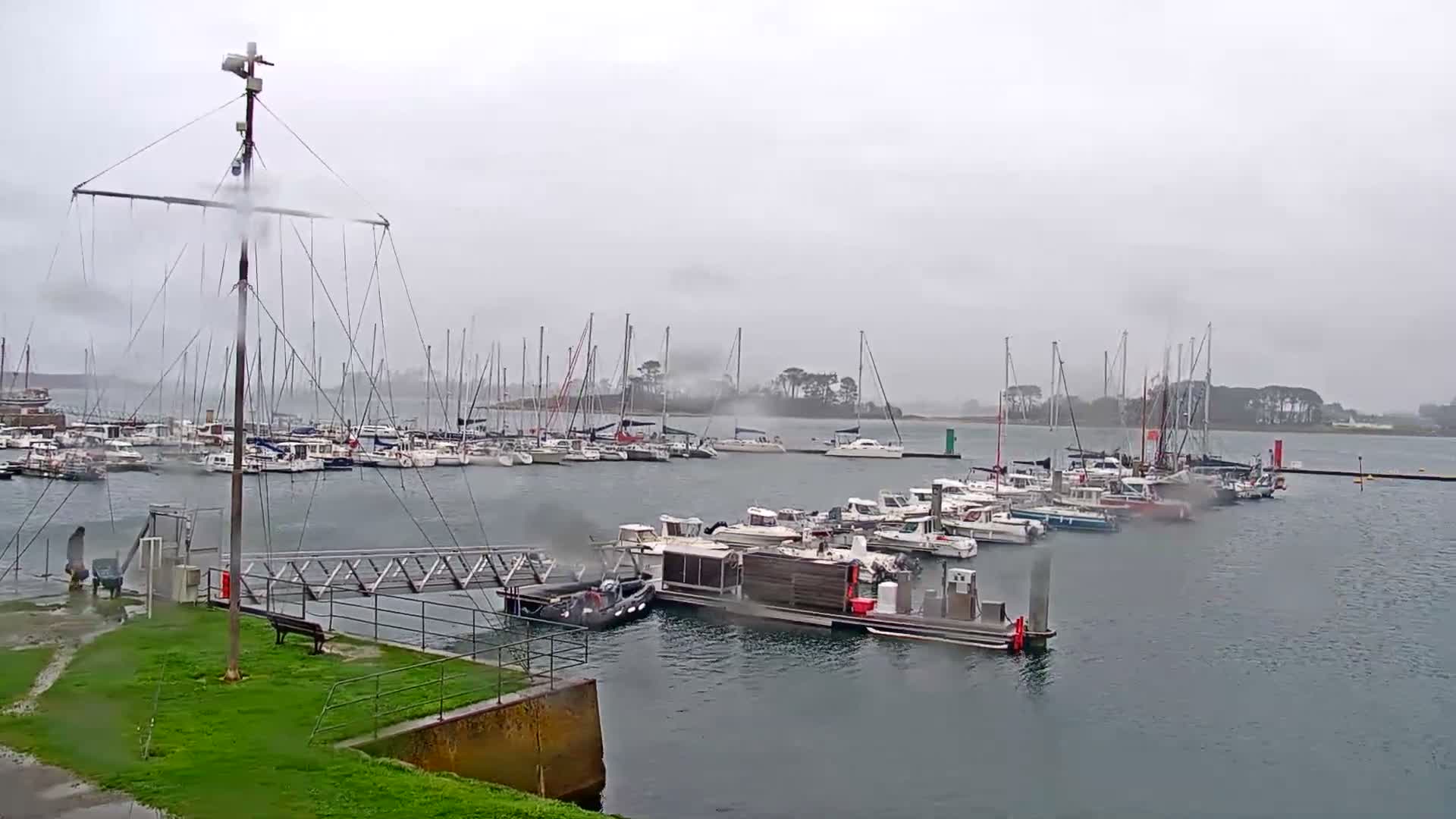 Landeda, Port de l'Aber Wrac'h Marine Live Cam - L'Aber Wrac'h, Landéda, Brest, Finistere, Bretagne, France