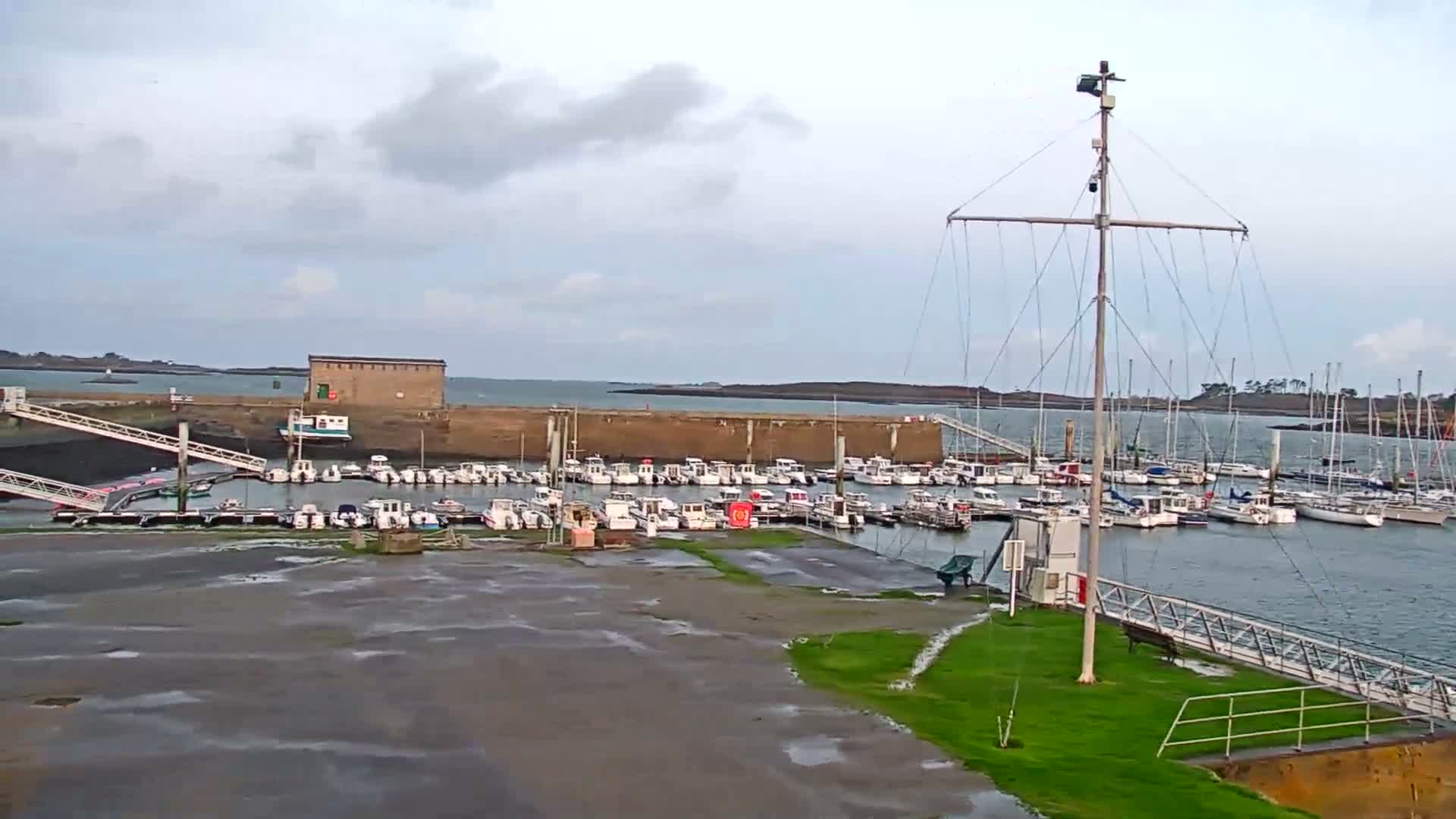 Landeda, Port de l'Aber Wrac'h Marine Live Cam - L'Aber Wrac'h, Landéda, Brest, Finistere, Bretagne, France