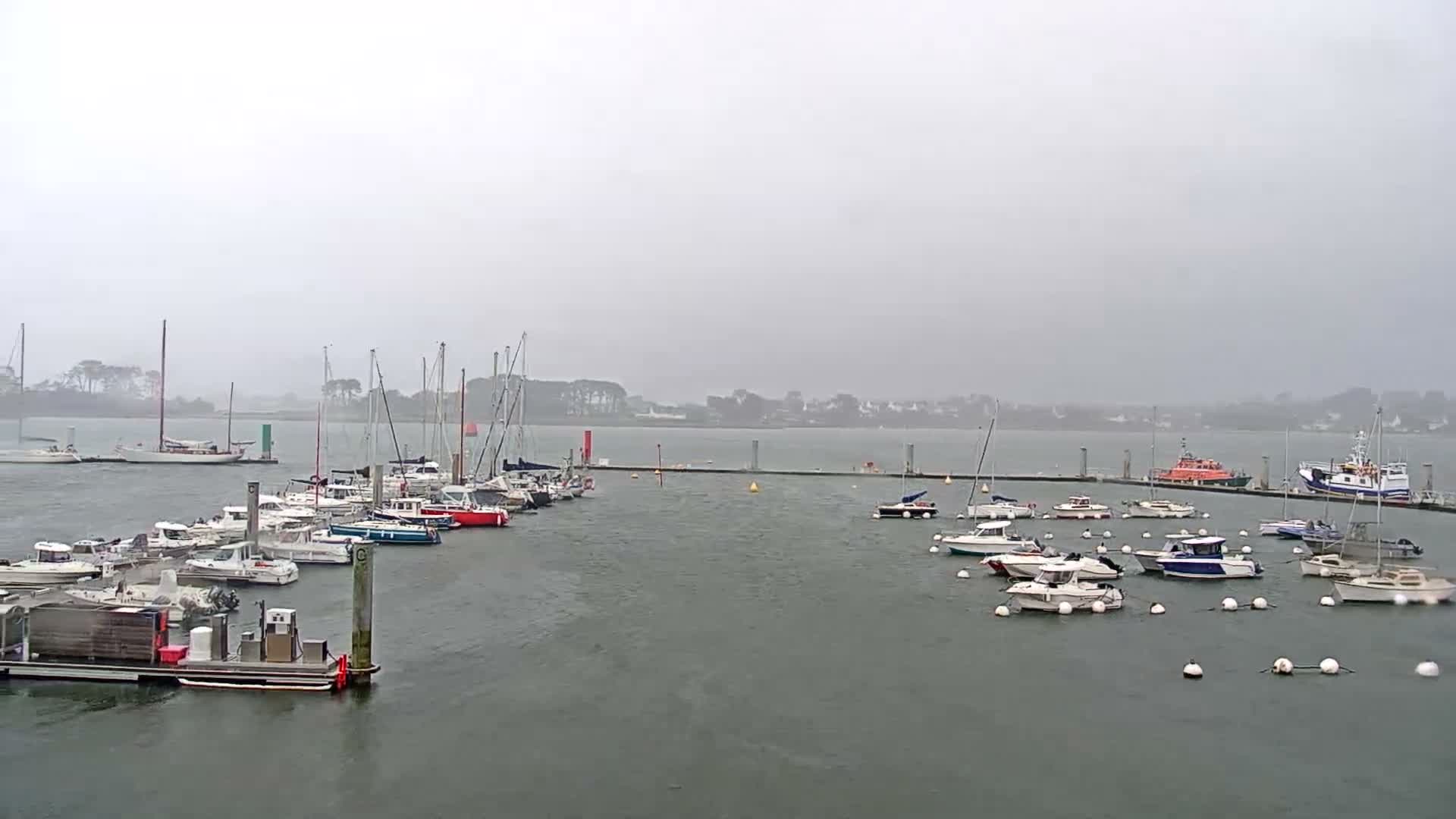 Landeda, Port de l'Aber Wrac'h Marine Live Cam - L'Aber Wrac'h, Landéda, Brest, Finistere, Bretagne, France