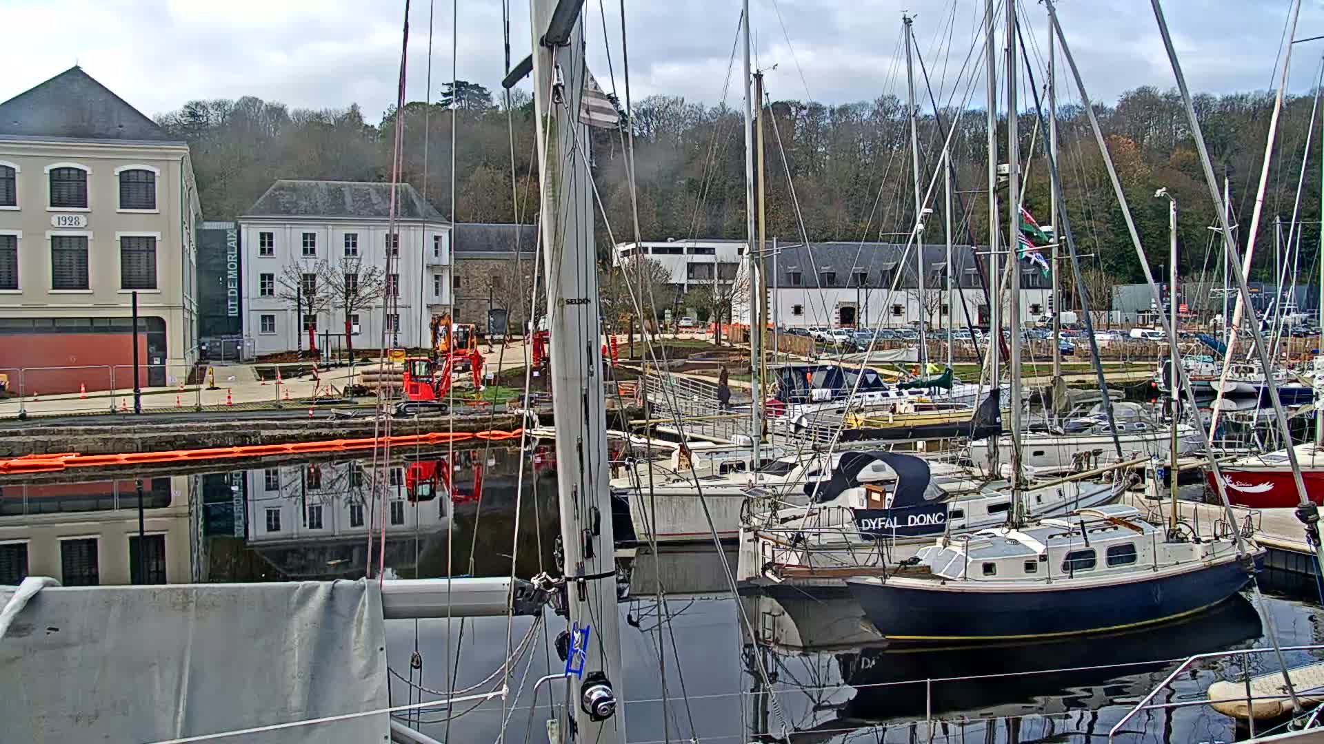 Morlaix City & Port de Morlaix Marine Live Cam - Coat Serho, Morlaix, Finistère, Bretagne, France