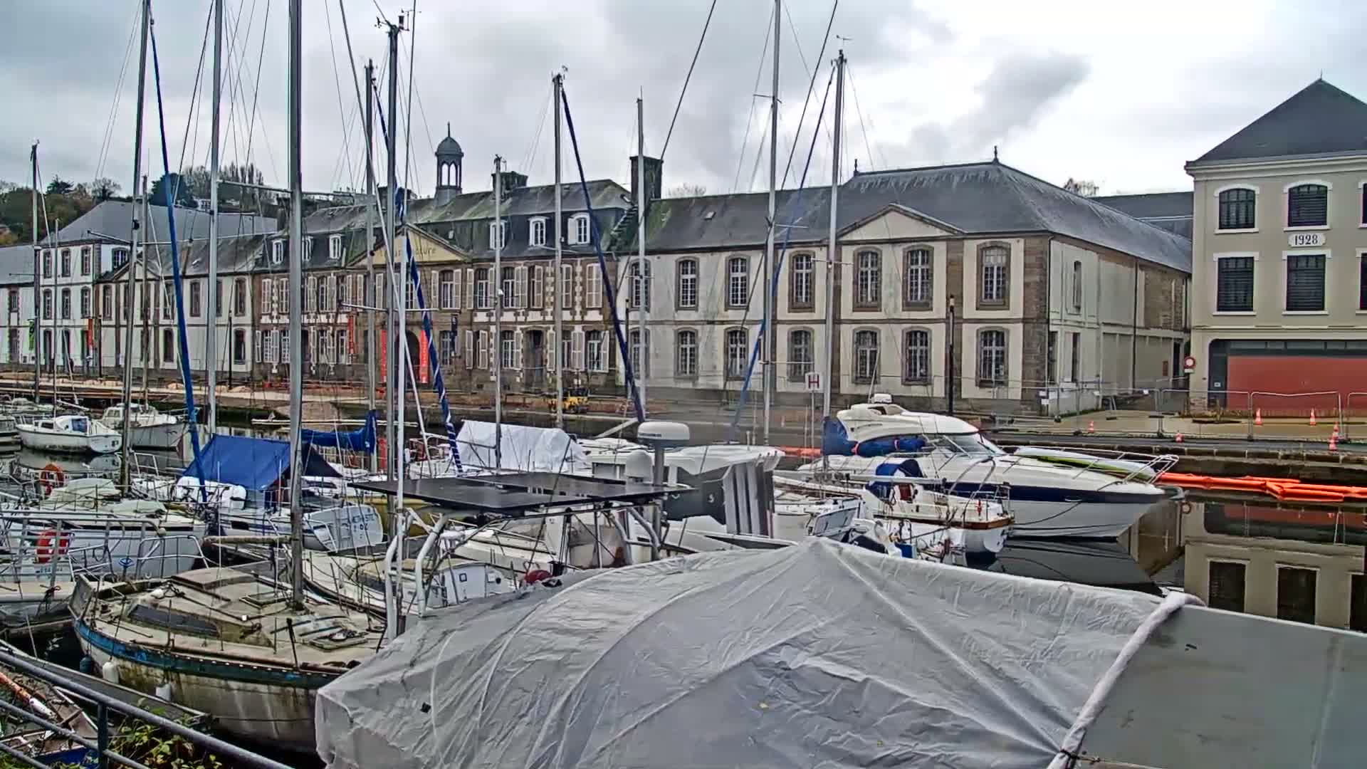 Morlaix City & Port de Morlaix Marine Live Cam - Coat Serho, Morlaix, Finistère, Bretagne, France