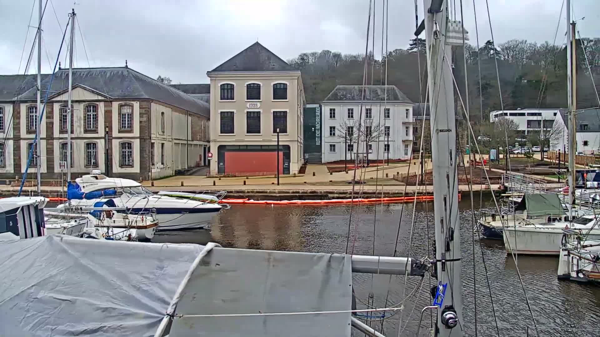 Morlaix City & Port de Morlaix Marine Live Cam - Coat Serho, Morlaix, Finistère, Bretagne, France