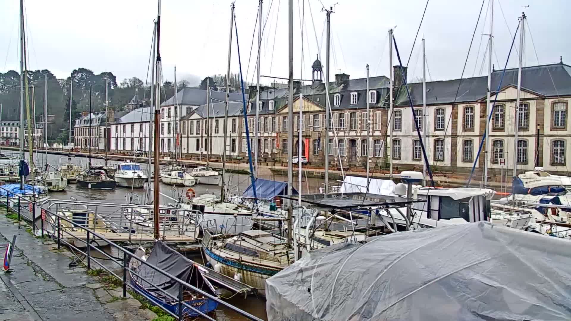 Morlaix City & Port de Morlaix Marine Live Cam - Coat Serho, Morlaix, Finistère, Bretagne, France