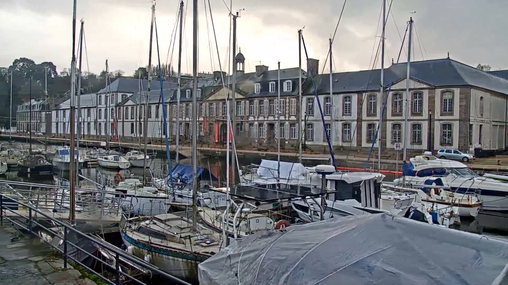 Morlaix City & Port de Morlaix Marine Live Cam - Coat Serho, Morlaix, Finistère, Bretagne, France