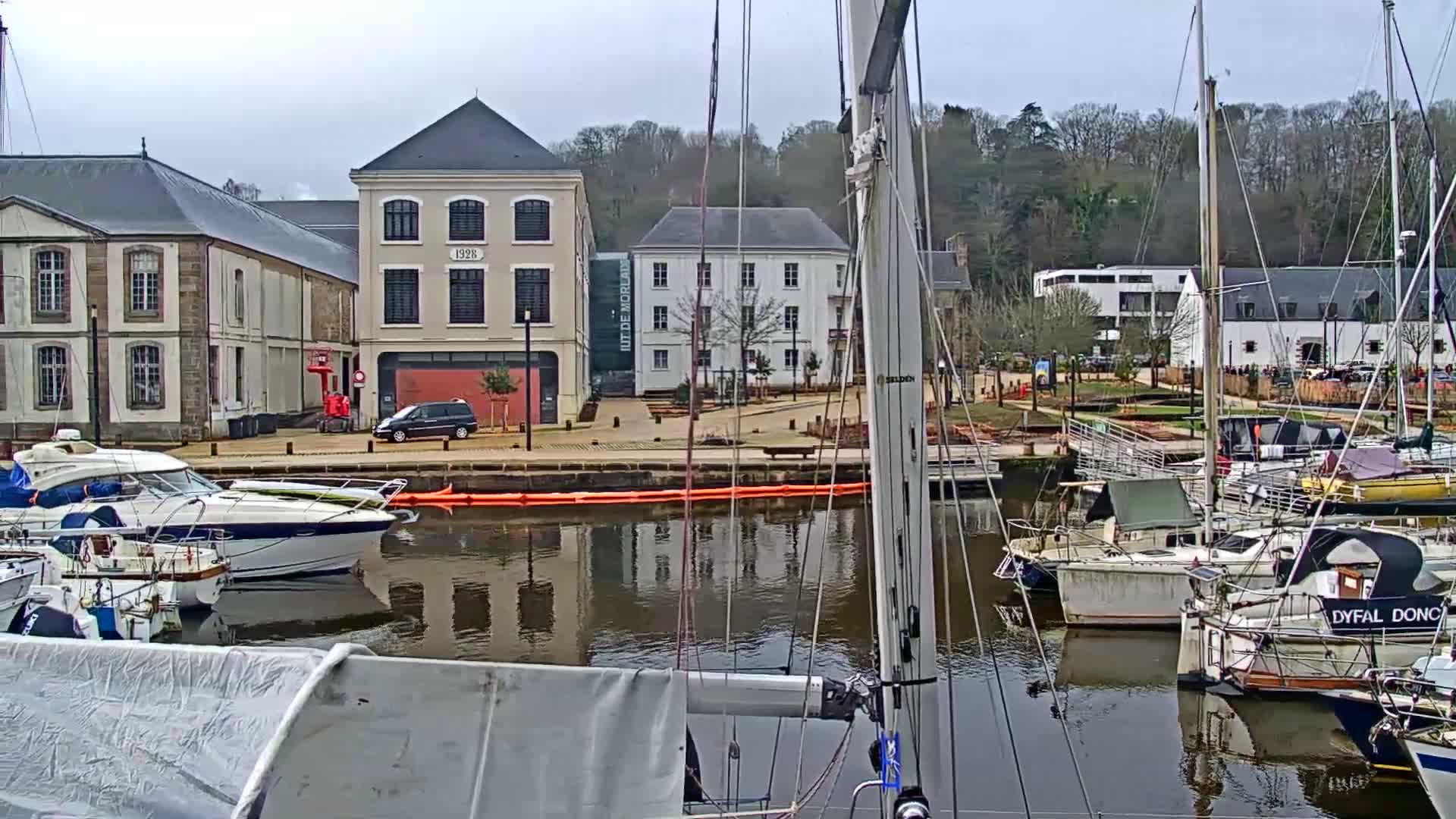 Morlaix City & Port de Morlaix Marine Live Cam - Coat Serho, Morlaix, Finistère, Bretagne, France