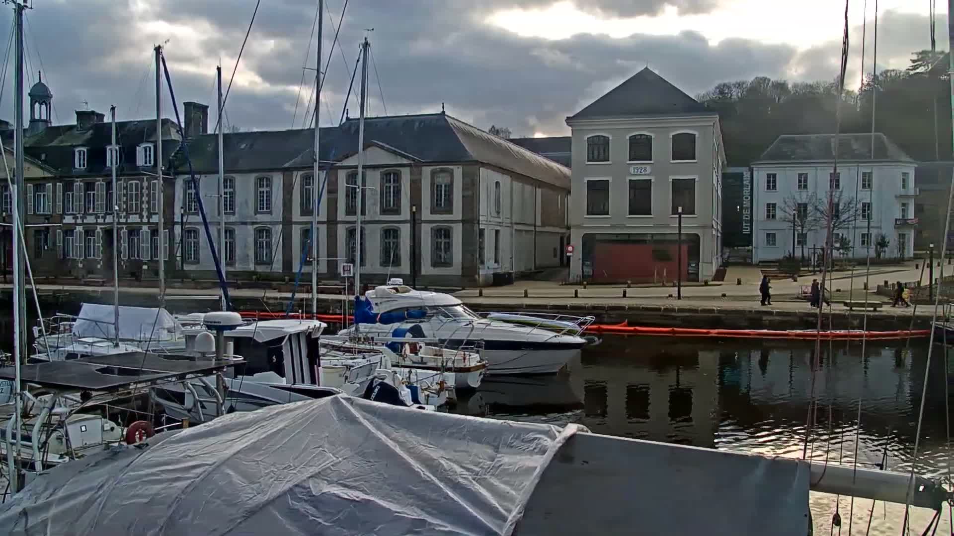 Morlaix City & Port de Morlaix Marine Live Cam - Coat Serho, Morlaix, Finistère, Bretagne, France