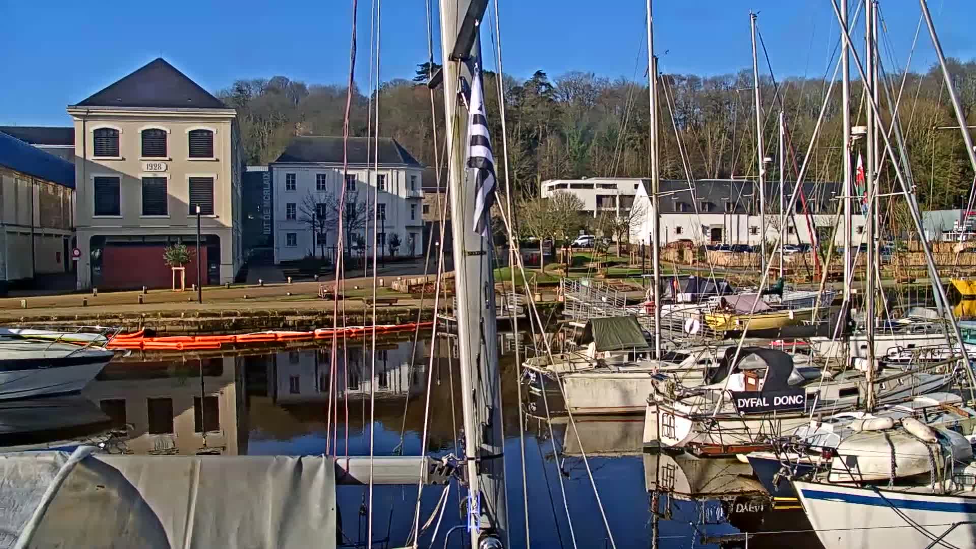 Morlaix City & Port de Morlaix Marine Live Cam - Coat Serho, Morlaix, Finistère, Bretagne, France