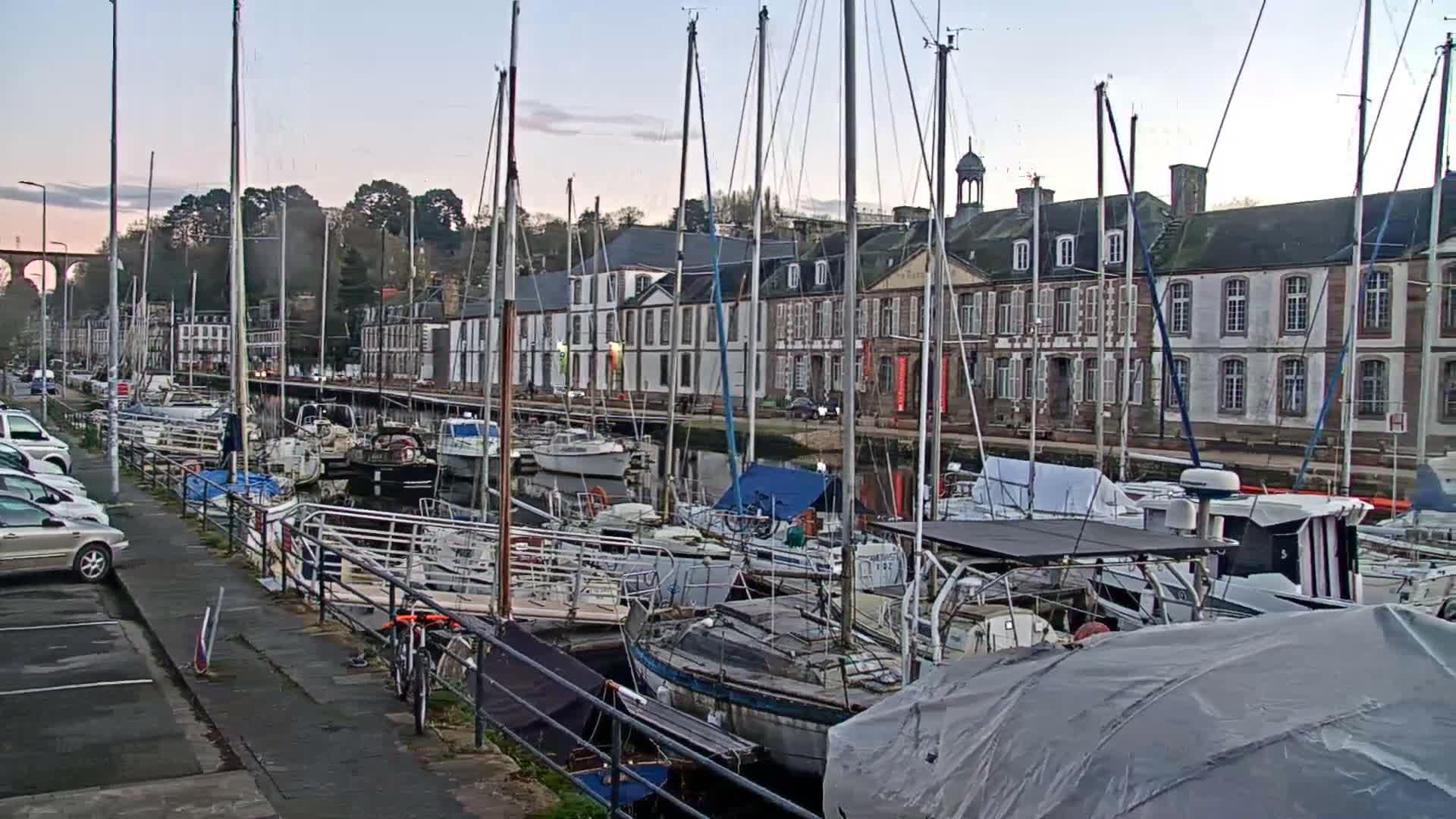 Morlaix City & Port de Morlaix Marine Live Cam - Coat Serho, Morlaix, Finistère, Bretagne, France