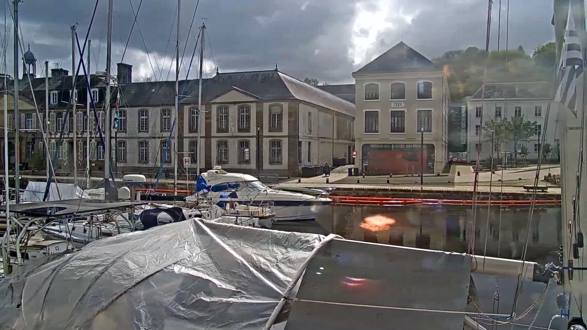 Morlaix City & Port de Morlaix Marine Live Cam - Coat Serho, Morlaix, Finistère, Bretagne, France