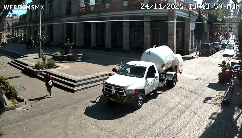 Centro de Tlalpan Center Live Cam - Centro 1, Tlalpan, Ciudad de Mexico, Mexico