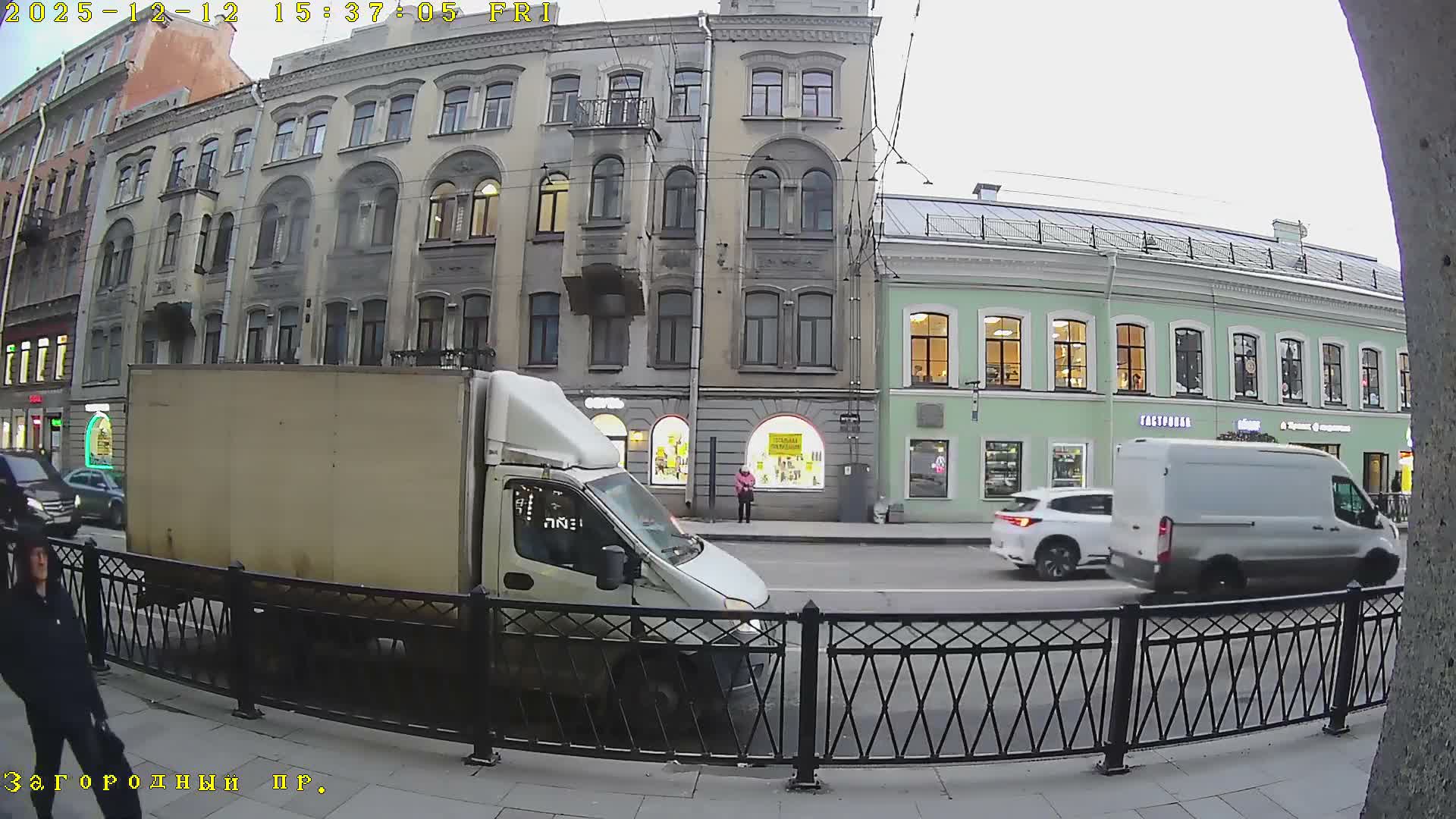 St. Petersburg, Zagorodny Avenue (Zagorodny Prospekt) Live Cam - Vladimirsky, Tsentralny, Saint Petersburg, Northwestern (Severo-Zapadnyy), Russia