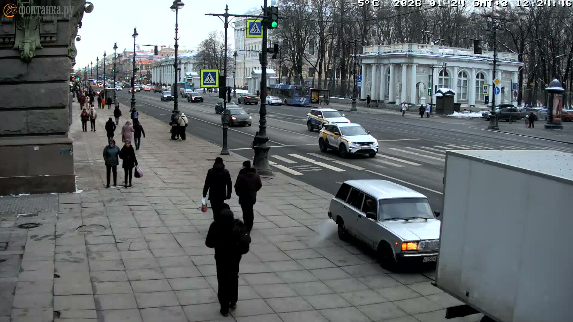 St. Petersburg, Nevskiy Avenue,  Anichkov Palace & Garden (Anitsjkof-Paleis)  Live Cam - Dvortsovy, Tsentralny, Saint Petersburg, Northwestern (Severo-Zapadnyy), Russia