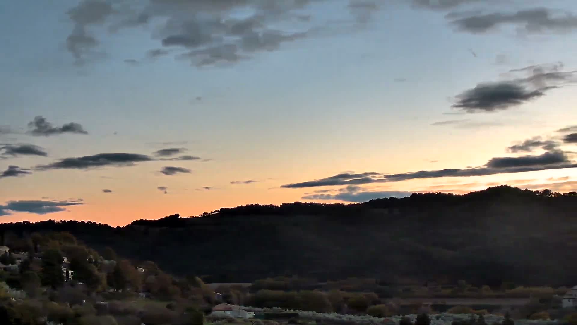 Drome, Venterol Village PTZ Live Cam - Venterol, Nyons, Drôme. Auvergne-Rhône-Alpes, France