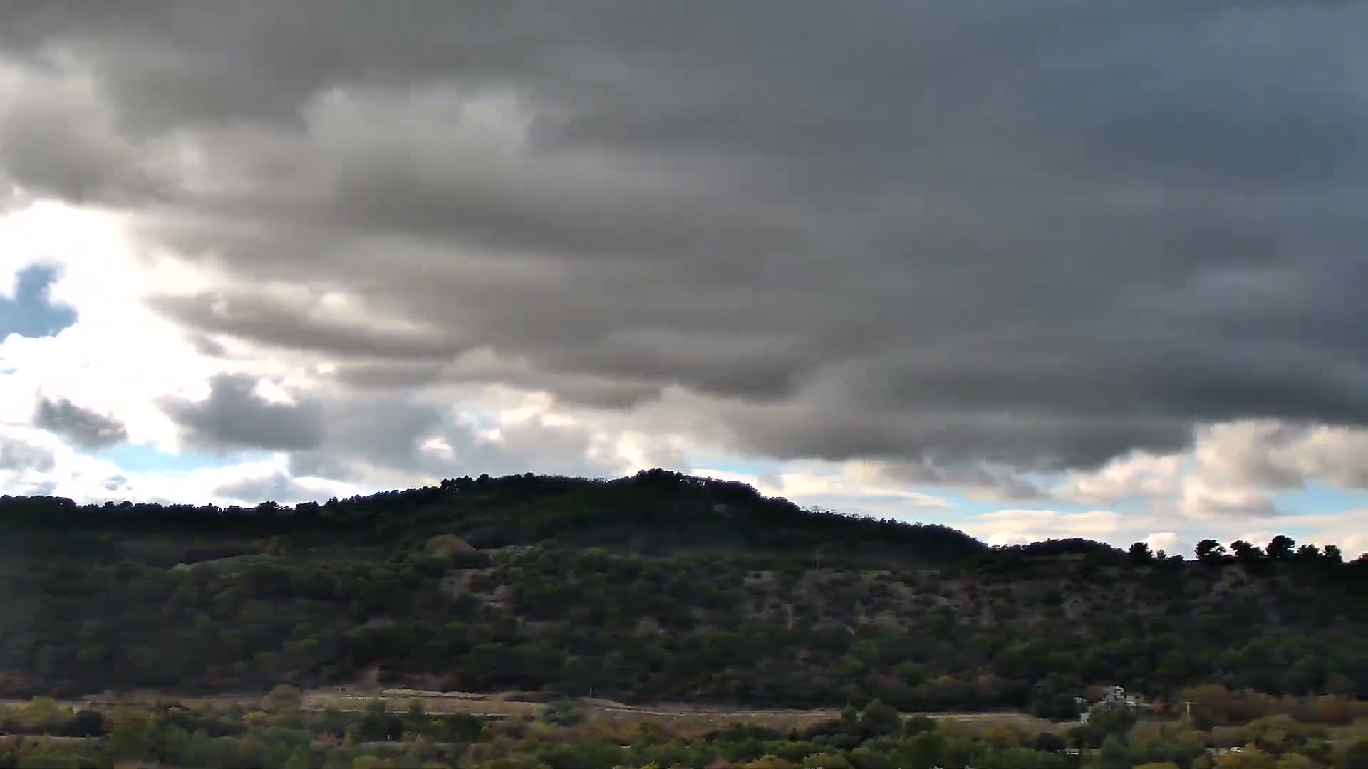 Drome, Venterol Village PTZ Live Cam - Venterol, Nyons, Drôme. Auvergne-Rhône-Alpes, France