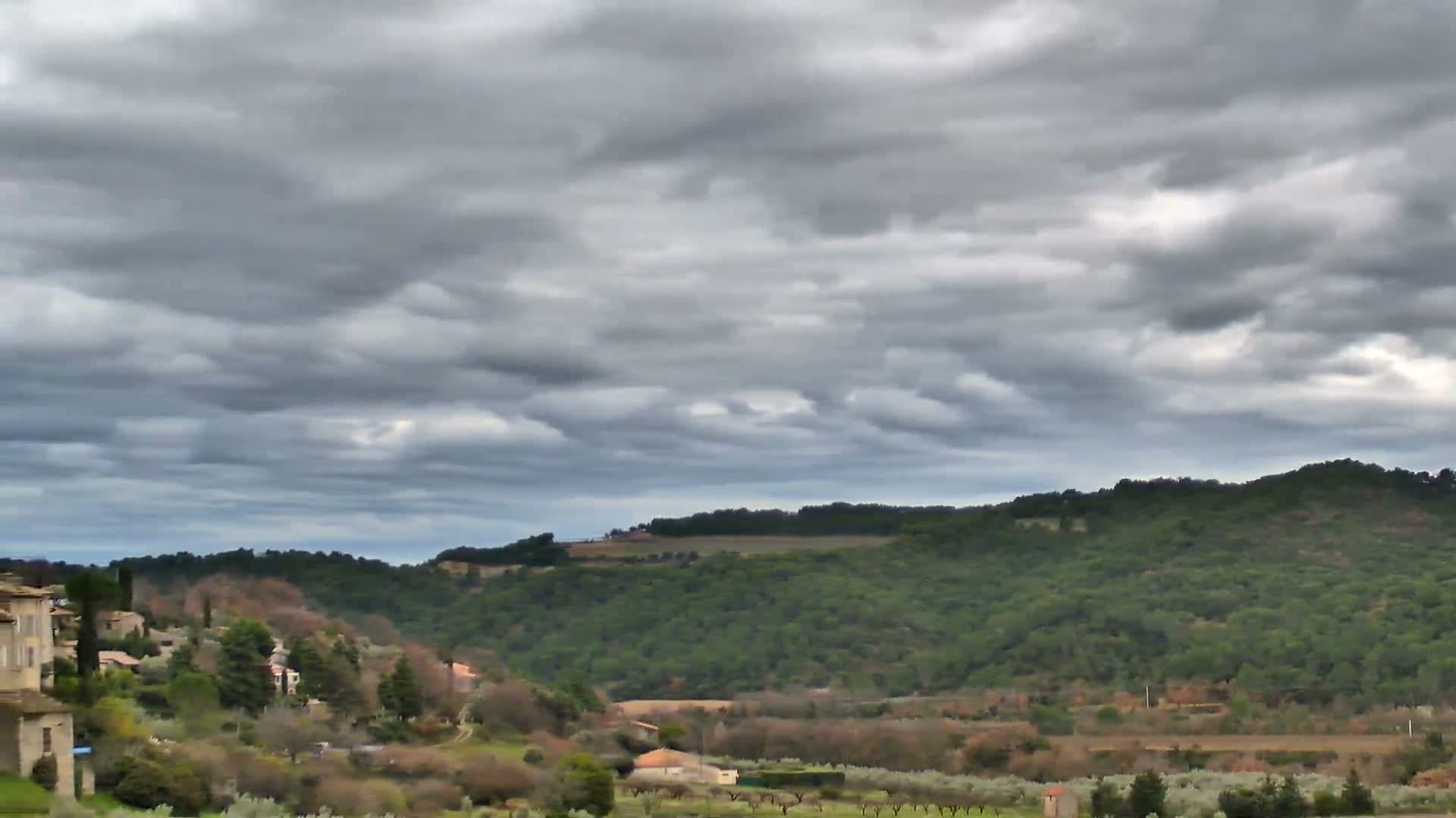Drome, Venterol Village PTZ Live Cam - Venterol, Nyons, Drôme. Auvergne-Rhône-Alpes, France