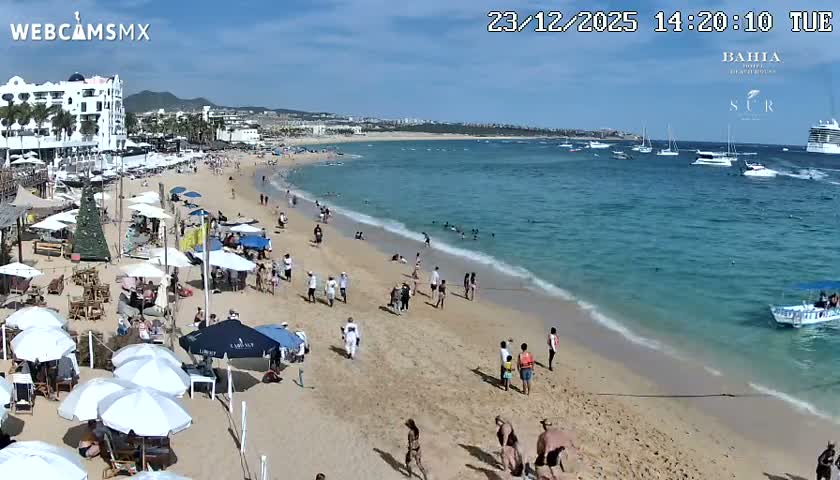 Cabo San Lucas, Playa El Medano Beach towards East View Live Cam - El Medano Ejidal, Los Cabos, Baja California Sur, Mexico