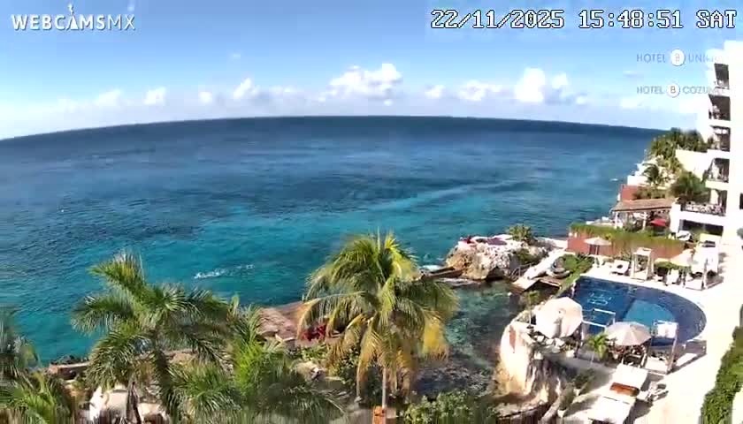 Cozumel Hotel B and Hotel Unique Coast Live Cam - Zona Hotelera Sur, San Mugiel de Cozumel, Municipio de Cozumel, Quintana Roo, Mexico