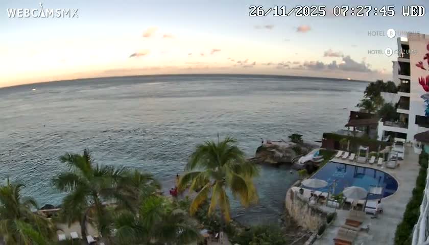Cozumel Hotel B and Hotel Unique Coast Live Cam - Zona Hotelera Sur, San Mugiel de Cozumel, Municipio de Cozumel, Quintana Roo, Mexico