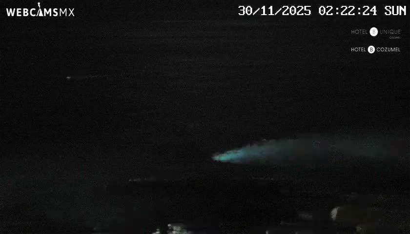 Cozumel Hotel B and Hotel Unique Coast Live Cam - Zona Hotelera Sur, San Mugiel de Cozumel, Municipio de Cozumel, Quintana Roo, Mexico