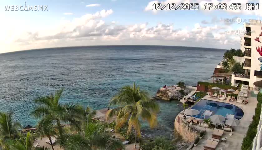 Cozumel Hotel B and Hotel Unique Coast Live Cam - Zona Hotelera Sur, San Mugiel de Cozumel, Municipio de Cozumel, Quintana Roo, Mexico