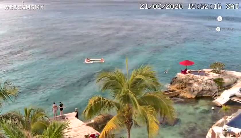 Cozumel Hotel B and Hotel Unique Coast Live Cam - Zona Hotelera Sur, San Mugiel de Cozumel, Municipio de Cozumel, Quintana Roo, Mexico