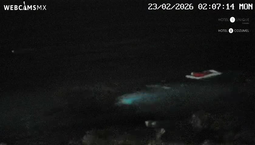 Cozumel Hotel B and Hotel Unique Coast Live Cam - Zona Hotelera Sur, San Mugiel de Cozumel, Municipio de Cozumel, Quintana Roo, Mexico