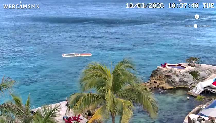 Cozumel Hotel B and Hotel Unique Coast Live Cam - Zona Hotelera Sur, San Mugiel de Cozumel, Municipio de Cozumel, Quintana Roo, Mexico